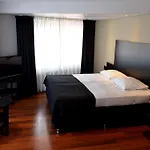 City Hotel Bergen Op Zoom מלון 3*