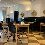 City Hotel Bergen Op Zoom מלון