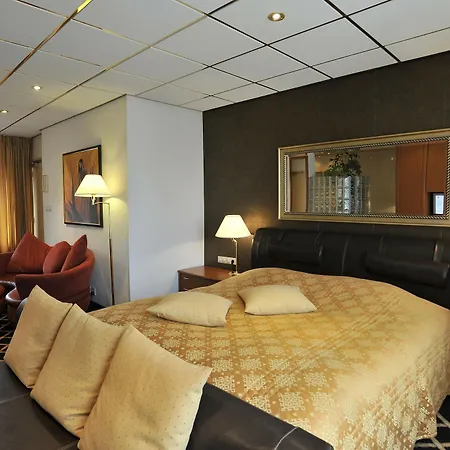 City Hotel Bergen Op Zoom 3*