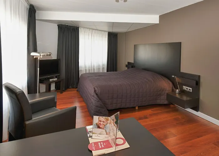 City Hotel Bergen Op Zoom Hotel 3*
