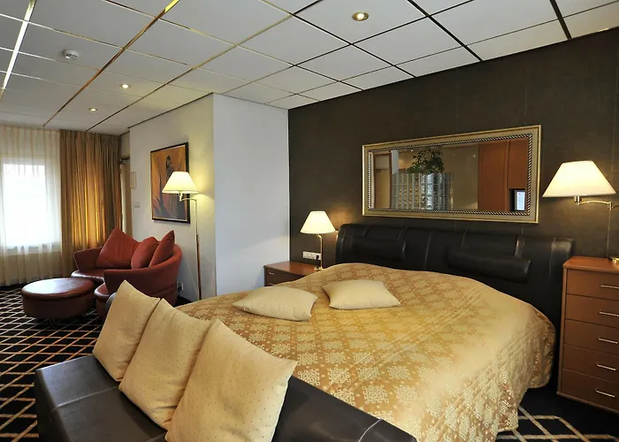 City Hotel Bergen Op Zoom 3*