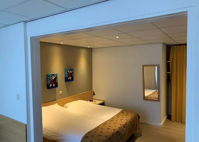 City Hotel Bergen Op Zoom 3*